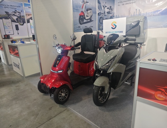 Debutamos con éxito en EICMA 2024 en Milán, Italia